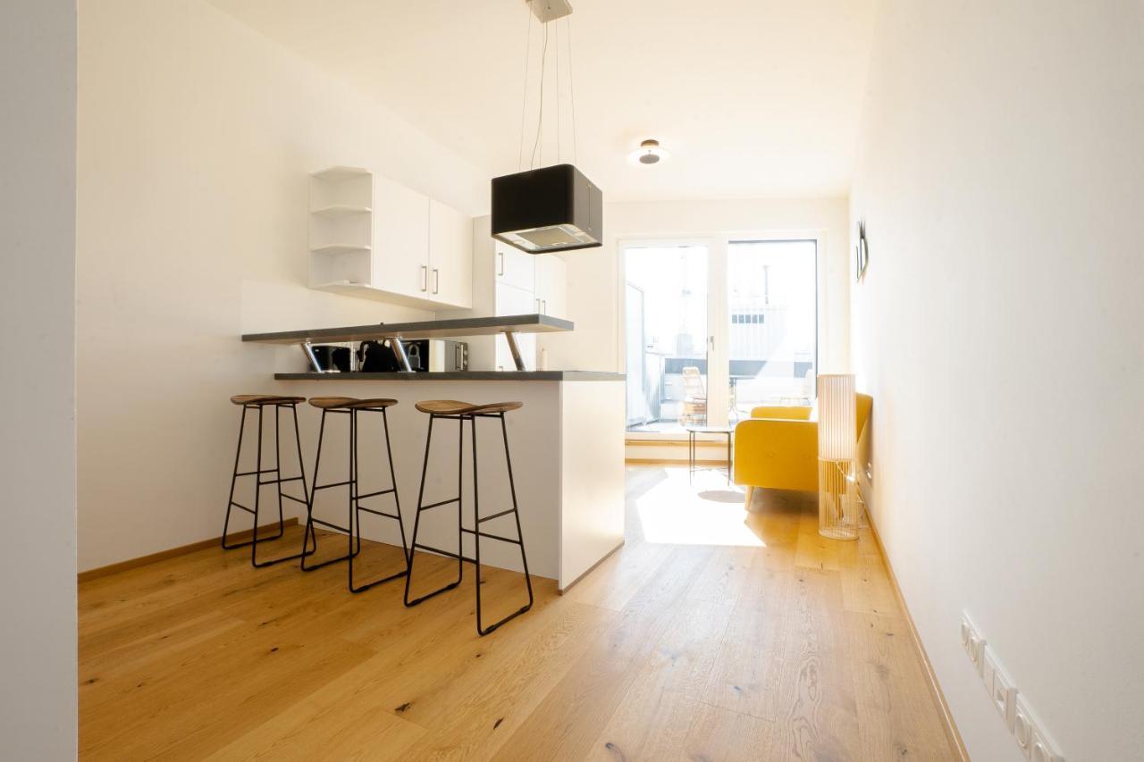 וינה Orestaliving - Penthouse With Private Terrace מראה חיצוני תמונה