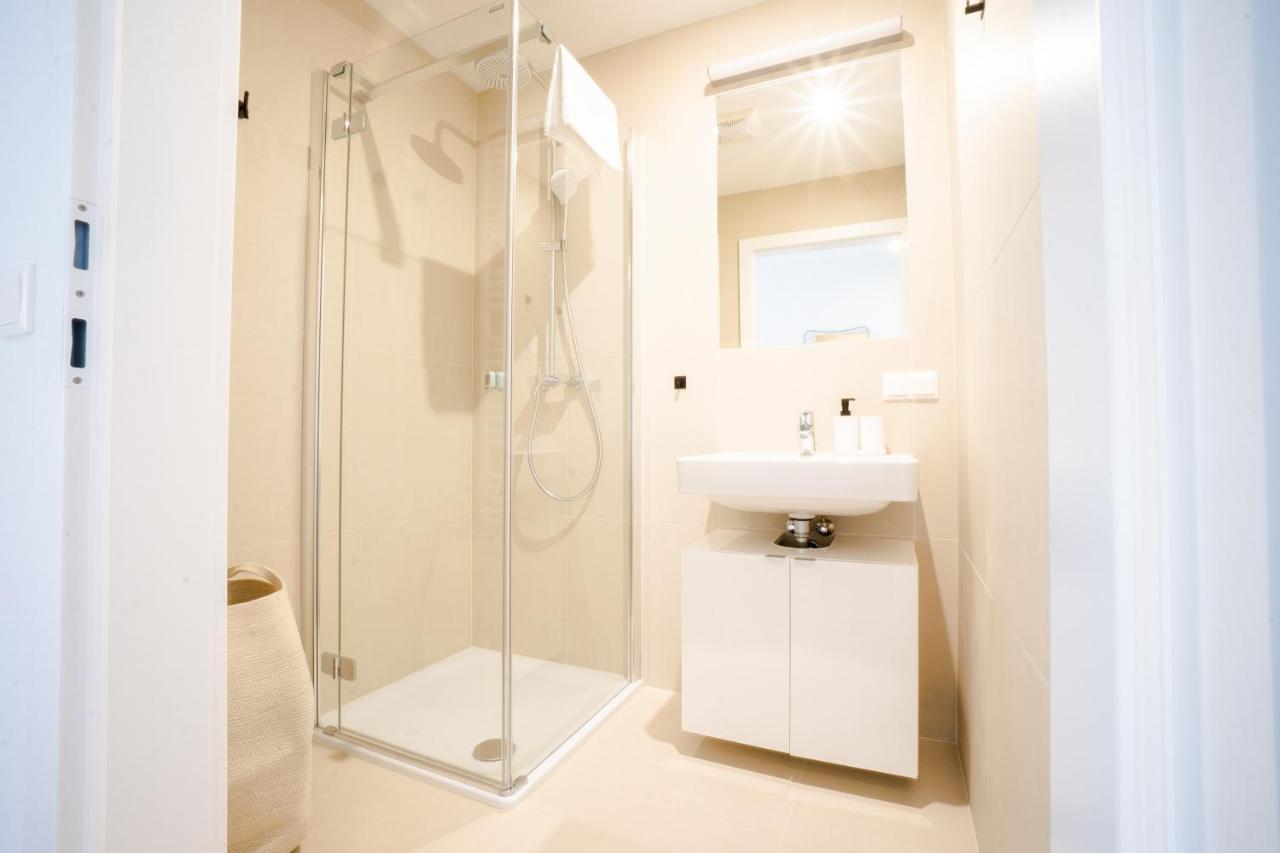 וינה Orestaliving - Penthouse With Private Terrace מראה חיצוני תמונה